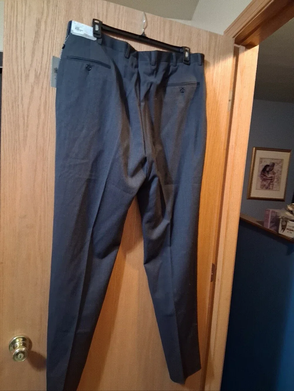Austin Reed Signature men's dress pants. 100 % Worsted wool trouser, charcoal 42